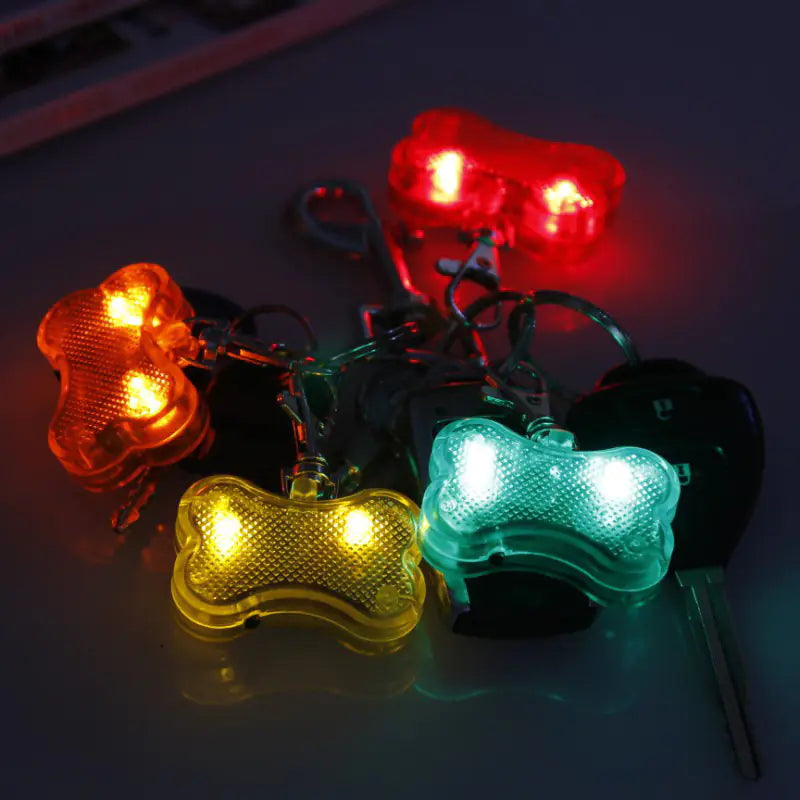 LED Veiligheidshangertje voor aan de Halsband – Compact & Oplaaiend in Stijl