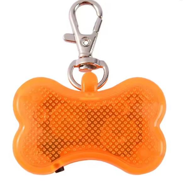 LED Veiligheidshangertje voor aan de Halsband – Compact & Oplaaiend in Stijl